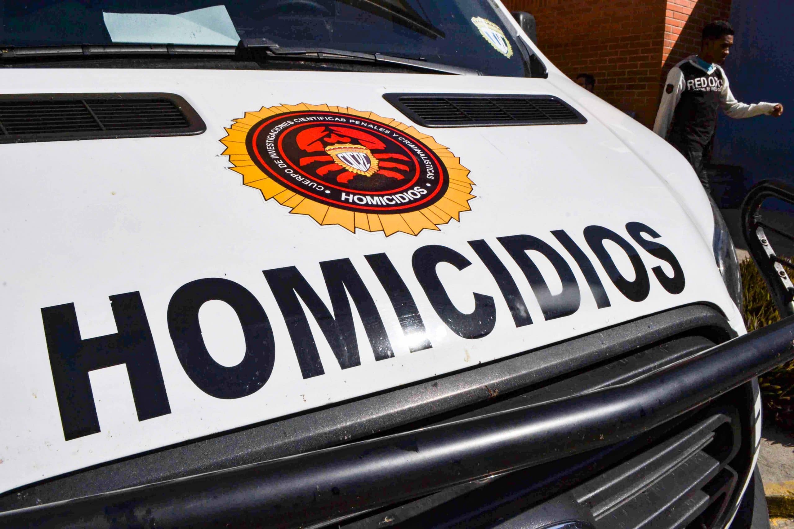 Robaron hotel en la Colonia Tovar: murió la encargada en medio de brutal ataque