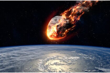 Un "viajero del tiempo" alertó que un meteorito con vida extraterrestre impactara a la Tierra