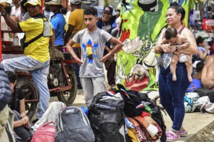 Casi 4.000 migrantes venezolanos varados en Panamá retornaron al país