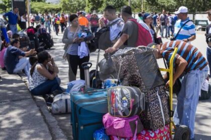 Medellín se convierte en "estación de tránsito" para venezolanos que quieren cruzar el Darién