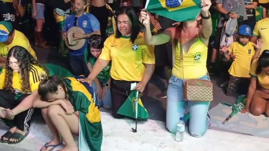 EN VIDEO | Seguidores de Bolsonaro lloran desconsolados tras victoria de Lula en Brasil