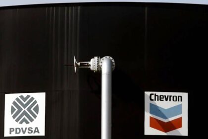 EE.UU. autorizó a Chevron a retomar operaciones en Venezuela tras la reactivación del diálogo