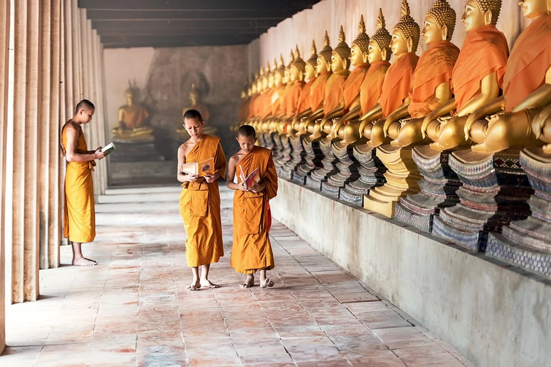 Templo budista quedó vacío en Tailandia: Todos los monjes dieron positivo por drogas