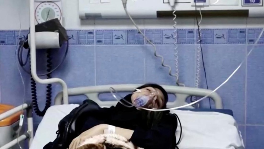 EN IRÁN | Siguen los ataques contra niñas estudiantes, decenas fueron envenenadas este 4Mar