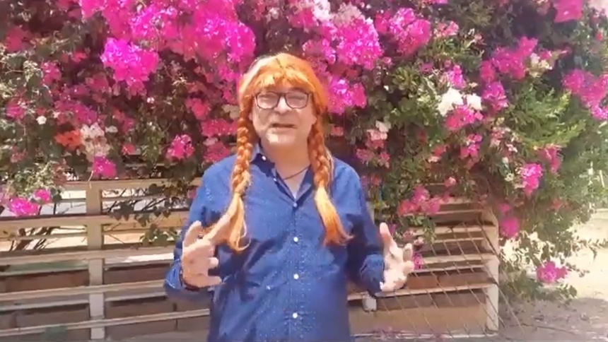 El video viral del exdiputado Julio Montoya usando peluca para conmemorar el Día de la Mujer