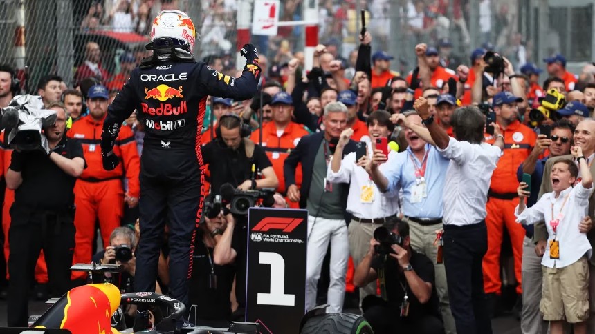 F1 | Verstappen triunfó en Mónaco bajo la lluvia y amplió su ventaja contra 'Checo' Pérez