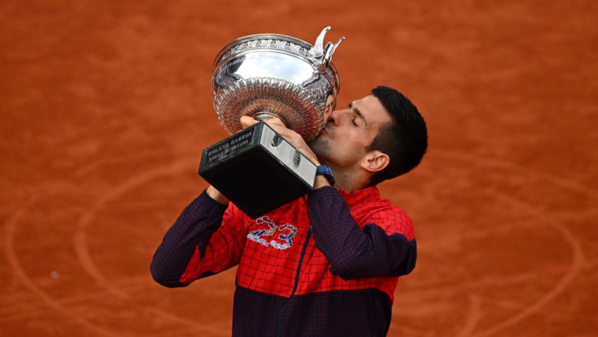 Djokovic se convirtió en el mayor ganador de Grand Slams en la historia del tenis masculino tras coronarse en Roland Garros