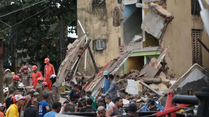 CONMOCIÓN EN BRASIL | 14 fallecidos dejó el colapso de un edificio producto de las fuertes lluvias