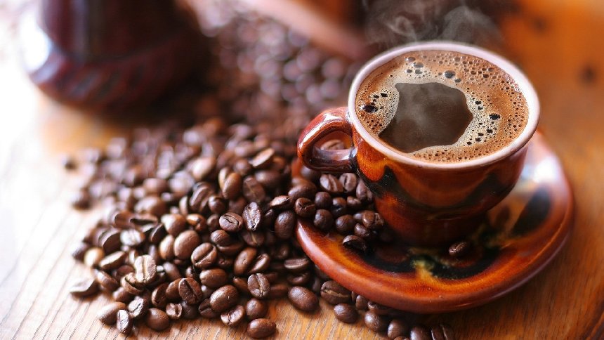 Experto reveló los efectos que sufre el cuerpo al dejar o reducir el consumo de cafeína