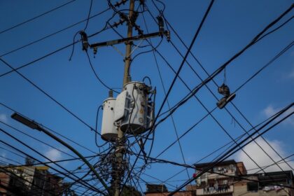 Nuevo bajón eléctrico afectó Caracas y varios estados la tarde de este 28Nov