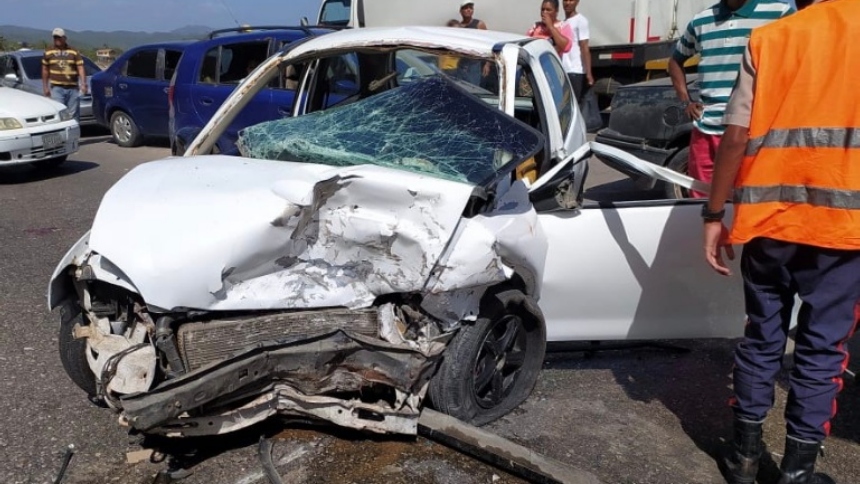 "Desde el año pasado estamos viendo en Venezuela de tres a cuatro personas fallecen en accidentes de tránsito en Venezuela, así lo señaló este lunes 4 de marzo la fundadora y directora de asociación civil Asotránsito, Lilian Romero.  
