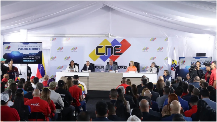 El presidente del Consejo Nacional Electoral (CNE), Elvis Amoroso, confirmó que permitieron la postulación de un candidato MUD