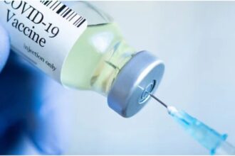 El Dr. Andrés Orsoni, médico neumonólogo y especialista en Medicina Crítica, alertó este martes 26 de marzo que la vacuna anual la COVID-19