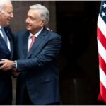 El presidente de los Estados Unidos, Joe Biden, y homólogo mexicano, Andrés Manuel López Obrador, prometieron el lunes acciones conjuntas para combatir la migración ilegal.  