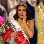 La Miss USA 2023 de origen venezolano, Noelia Voigt, renunció a la corona para "priorizar su salud". La anunció por medio...